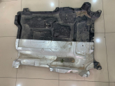 MERCEDES W213 MOTOR ALT MUHAFAZASI A213520