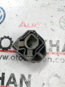 1K0121367 audi a3 2010 radyatör bağlantı takozu üst