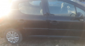 2009 peugeot 207 1.4 benzinli çıkma sağ yan panel