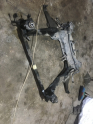 Volvo s 60 motor traver alt beşik tasiyıcı
