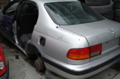 toyota carina 1997 model oto en cıkma