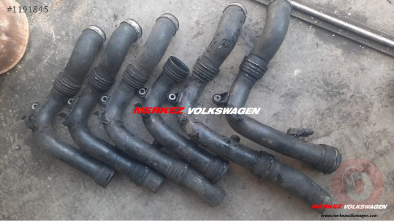 VOLKSWAGEN-VENTO / BKD 2.0 TDİ İNTERCOOLER BORUSU 1K0145770D