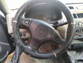 Rover 200 komple direksiyon simidi mevcuttur.