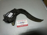RENAULT CLİO 4 1.2 GAZ PEDALI 180029347R