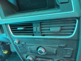 Audi A4 Orta Üfleme Izgarası hatasız orjinal çıkma