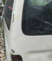1999 peugeot partner 1.4 benzinli çıkma sol bagaj menteşe