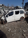 citroen berlingo çıkma sol ön kapı