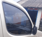 2011 fiat doblo 1.3 çıkma sağ ön kapı camı