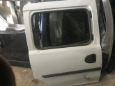 Opel Combo Sağ Arka Kapı Çıkma