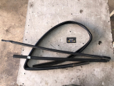 OPEL CORSA D SAĞ ÖN KAPI FİTİLİ ÇIKMA ORJİNAL
