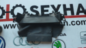 51452991427 bmw x1 direksiyon kolonu üst kaplaması