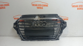 Audi a3 hb ön panjur orijinal Çıkma nikelajlı arma 8V5853651