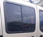 2011 fiat doblo 1.3 çıkma sağ arka sürgülü kapı camı