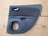SEAT LEON 06-13 KAPI DÖŞEMESİ SAĞ ARKA (SİYAH) 1P0867212A