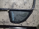 Honda civic sağ arka kapi kelebek camı