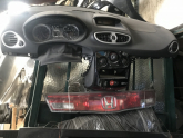 Clio 3 dolu kusursuz göğüs (sağ airbag de üzerinde)