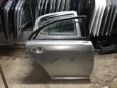 toyota avensis sağ arka kapı 2003 2008