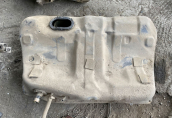 toyota carina 1998 yakıt deposu