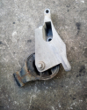 OPEL VECTRA C 1.8 ŞANZIMAN ALT ARKA KULAĞI 9156987