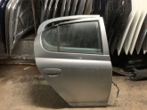 toyota yaris sağ arka kapı 2000 2006