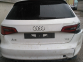 Audi a 3SÖKME ARKA BAGAJ kapısı