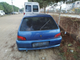 Peugeot 106 arka stopları mevcuttur.