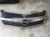 Opel Astra haş çıkma orjinal ön panjur
