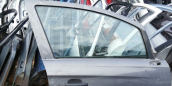 opel corsa d kasa çıkma sağ ön kapı camı.