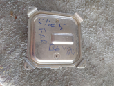 Renault Clio 5 far beyni