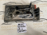 SEAT TOLEDO STOP LAMBASI BAGAJ İÇİ 1993-1998 MODEL SAĞ