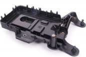 LEON GOLF A3 OCTAVIA SUPERB  AKÜ ALT BRAKETİ 5Q0915331H