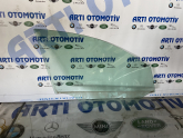 MERCEDES C SERİSİ W205 KASA SAĞ ÖN CAM