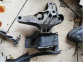 Dacia Duster 4x2 1.5 motor takozu