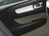 2019 VOLVO XC-40 ÇIKMA KAPI KOLÇAĞI MEVCUTTUR.