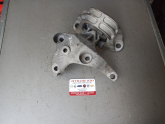 DACİA DUSTER 1.5 SAĞ MOTOR KULAĞI 112849221R