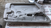 51487033651 bmw 5 e60 sol ön kapı iç panel izolasyonu köpüğü
