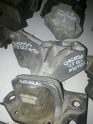 NİSSAN QASHQAİ 1.5 ÇIKMA ORJİNAL MOTOR KULAKLARI