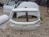 Kia rio arka bagaj kapagı
