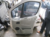 RENAULT TRAFFİC SAĞ ÖN KAPI ÇITASI ORJİNAL