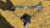 OPEL CORSA E SOL ÖN CAM KRİKOSU ÇIKMA SÖKME 39161986