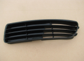 AUDI A4 95-99 ÖN TAMPON PANJURU ALT SOL 	8D0807345 01C