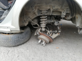Toyota Avensis arka disk fren merkezi orjinal çıkma