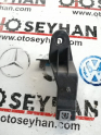 8P1863616 audi a3 sportback 2008 orta konsol bağlantı braket