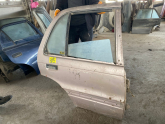 MİTSUBİSHİ LANCER SAĞ ARKA KAPI KELEBEK CAMI 1990 MODEL
