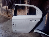 PEUGEOT 301 SOL ARKA KAPI AZ HASARLI BEYAZ
