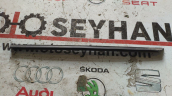 6L4839472C ibiza cordoba sağ ön arka kapı iç cam sıyırıcı