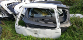 opel corsa c çıkma bagaj kapağı.