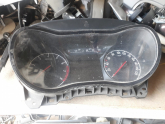 opel corsa e kasa çıkma gösterge saati.