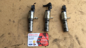 VOLKWAGEN CADDY EKSANTRİK OKUYUCU SENSÖRÜ VALFİ 04E906455D