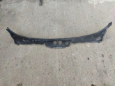 BMW 1 Serisi F20 Ön Cam Alt Izgara 51717240672